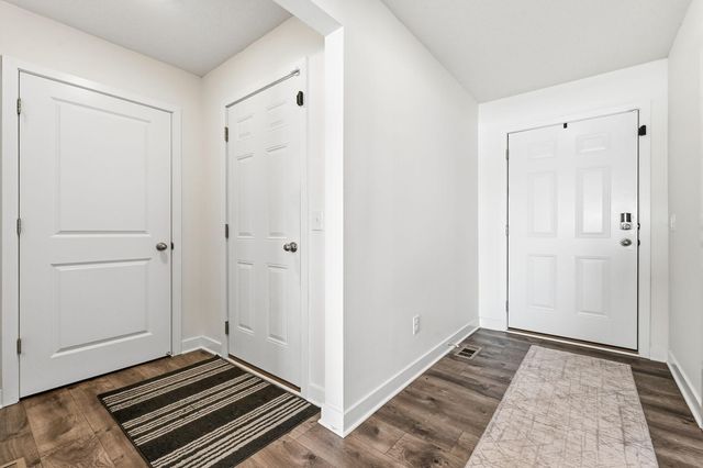 7780 207th Street W, Lakeville, MN 55044