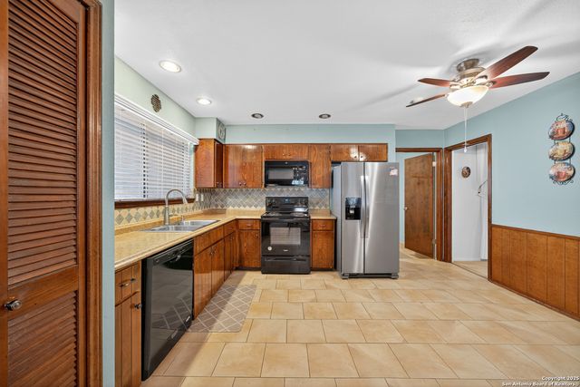 13610 Liberty Oak, San Antonio, TX 78232