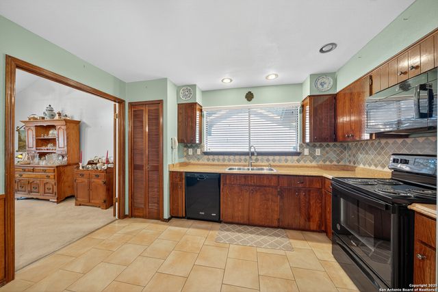 13610 Liberty Oak, San Antonio, TX 78232