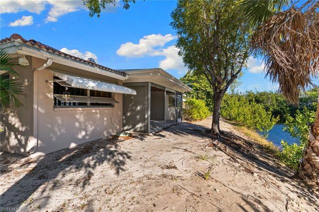 1812 Ibis LN, Sanibel, FL 33957
