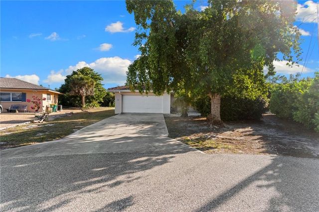 1812 Ibis LN, Sanibel, FL 33957