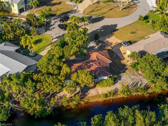 1812 Ibis LN, Sanibel, FL 33957