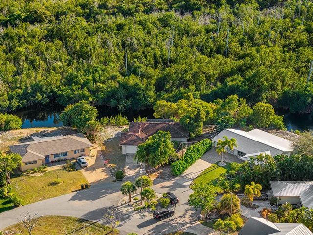 1812 Ibis LN, Sanibel, FL 33957