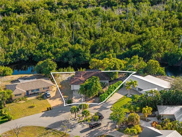 1812 Ibis LN, Sanibel, FL 33957