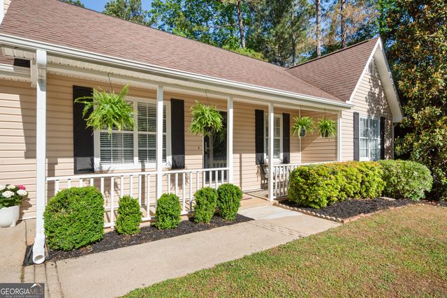 153 Creek Side Drive, Mcdonough, GA 30252