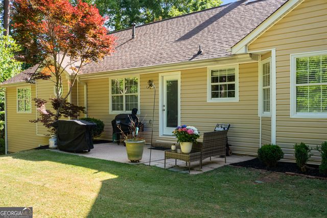 153 Creek Side Drive, Mcdonough, GA 30252