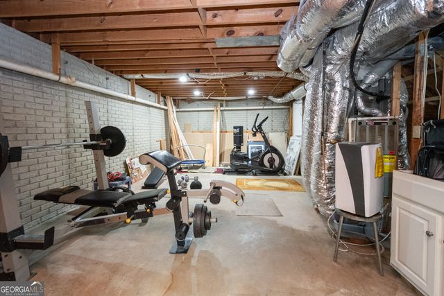 153 Creek Side Drive, Mcdonough, GA 30252