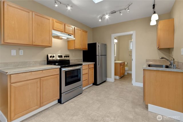 1662 S 47th Street, Tacoma, WA 98408