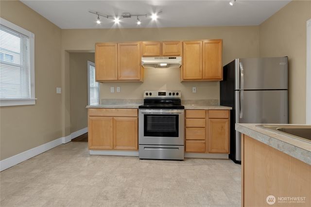 1662 S 47th Street, Tacoma, WA 98408