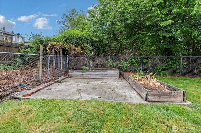 1662 S 47th Street, Tacoma, WA 98408