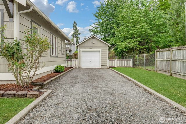 1662 S 47th Street, Tacoma, WA 98408