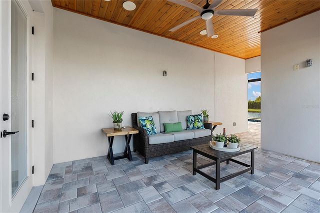 2240 CANAL STREET, Oviedo, FL 32765