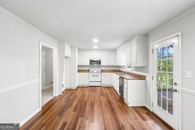 82 Park Lane, Dallas, GA 30157