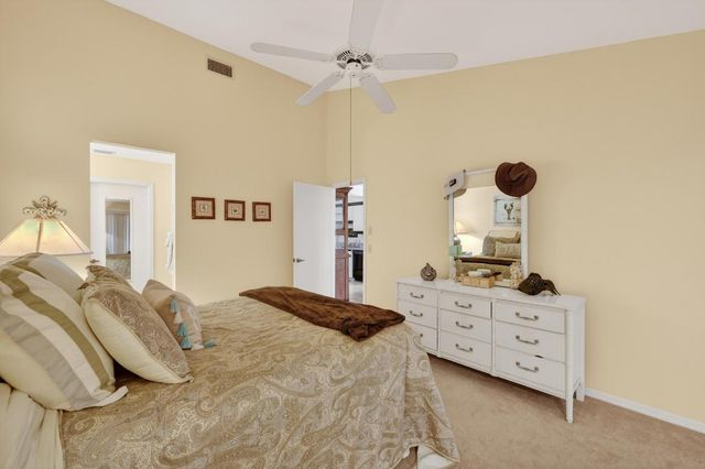 2540 SE Tropical East Circle E, Port St. Lucie, Port St Lucie, FL 34952