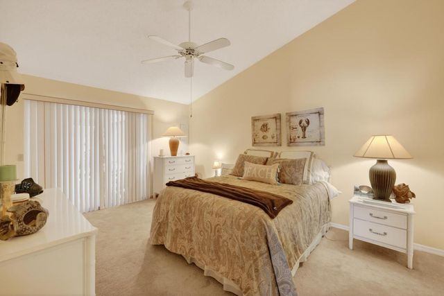 2540 SE Tropical East Circle E, Port St. Lucie, Port St Lucie, FL 34952