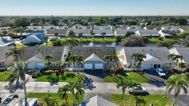 2540 SE Tropical East Circle E, Port St. Lucie, Port St Lucie, FL 34952