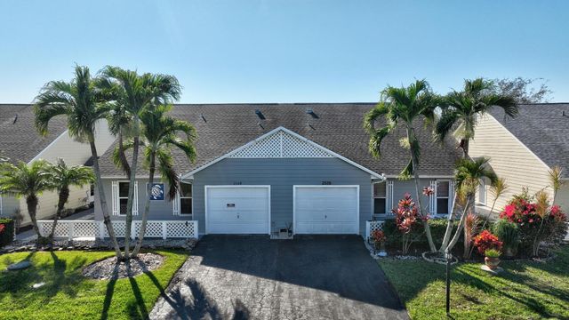 2540 SE Tropical East Circle E, Port St. Lucie, Port St Lucie, FL 34952
