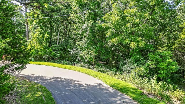 Baston Lane, Bella Vista, AR 72715