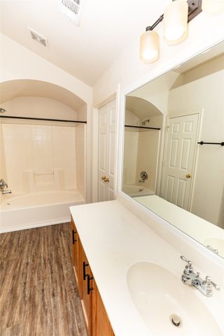 8836 Wayne Street, Cross Roads, TX 76227