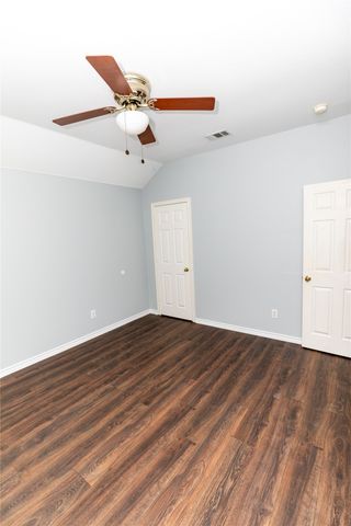 8836 Wayne Street, Cross Roads, TX 76227