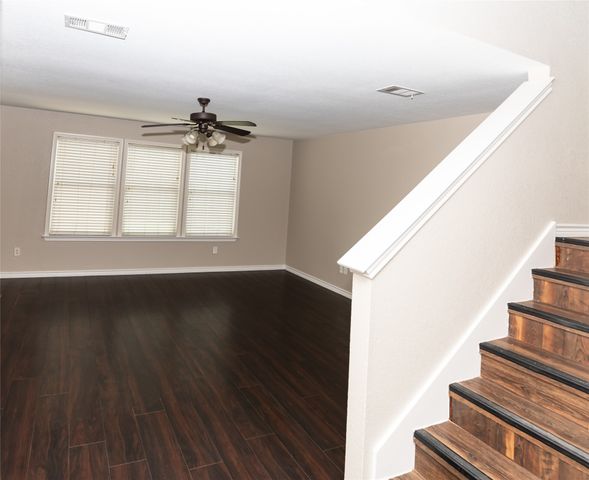 8836 Wayne Street, Cross Roads, TX 76227