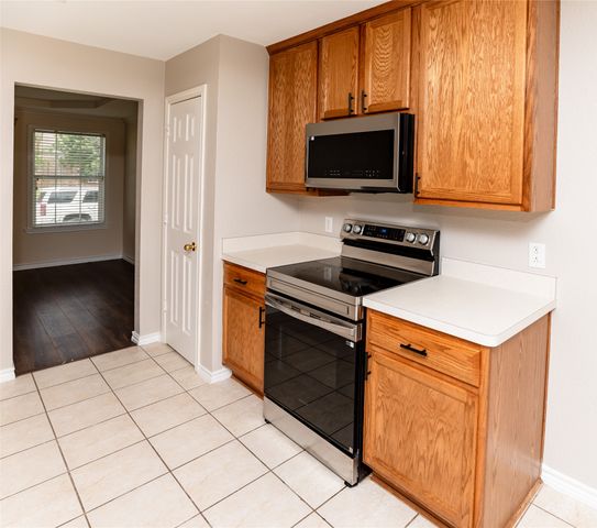 8836 Wayne Street, Cross Roads, TX 76227
