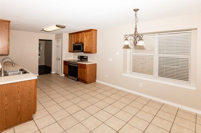 8836 Wayne Street, Cross Roads, TX 76227