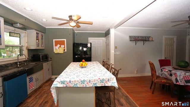 39 Grove Street, Wallingford, CT 06492
