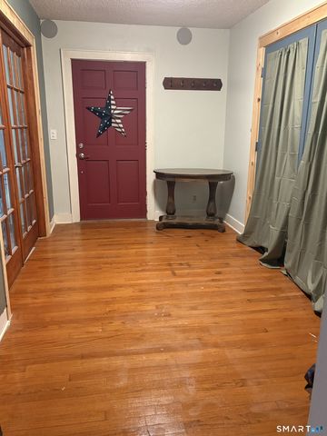 39 Grove Street, Wallingford, CT 06492