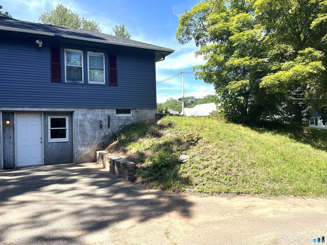 39 Grove Street, Wallingford, CT 06492