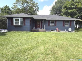39 Grove Street, Wallingford, CT 06492