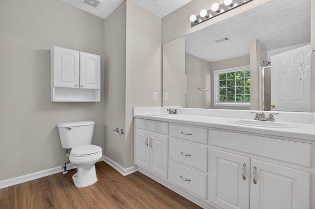 1520 Riverglen Drive, Loganville, GA 30052