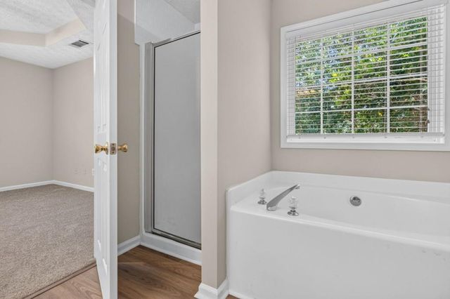 1520 Riverglen Drive, Loganville, GA 30052
