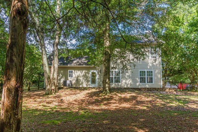 1520 Riverglen Drive, Loganville, GA 30052