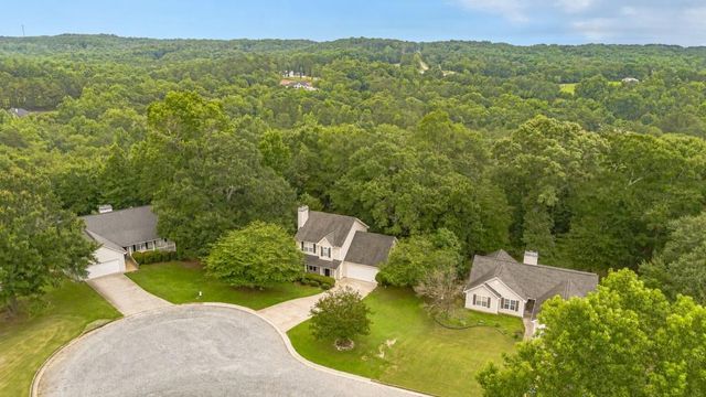1520 Riverglen Drive, Loganville, GA 30052