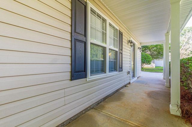 1520 Riverglen Drive, Loganville, GA 30052