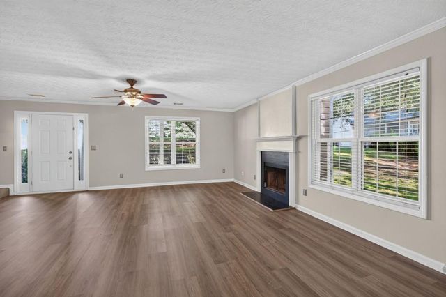 1520 Riverglen Drive, Loganville, GA 30052