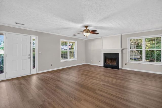 1520 Riverglen Drive, Loganville, GA 30052