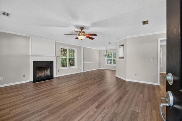 1520 Riverglen Drive, Loganville, GA 30052