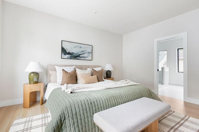 356 Linwood Ave 1, Newton, MA 02460