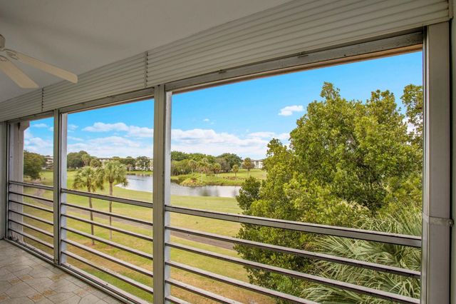 4402 Martinique Court M4, Coconut Creek, FL 33066