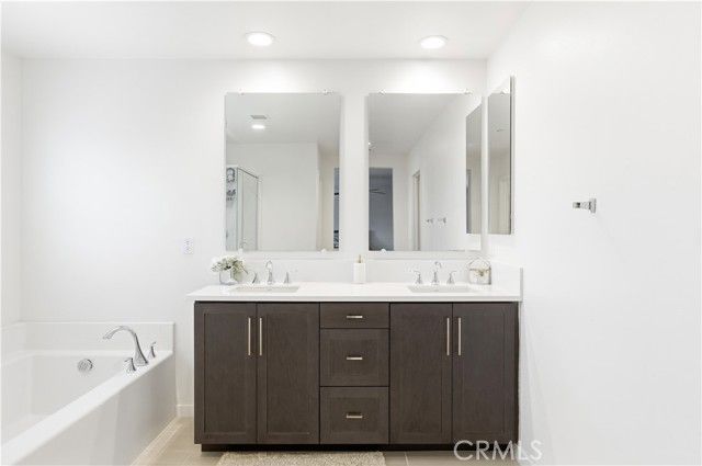 5242 Hayes Court, Fontana, CA 92336