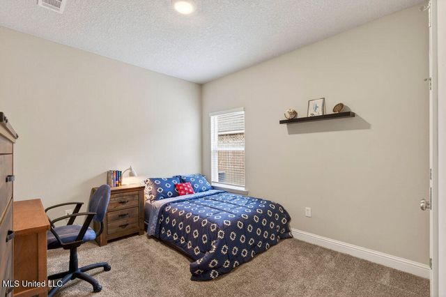 1052 Whimbrel Court, Ocean Springs, MS 39564