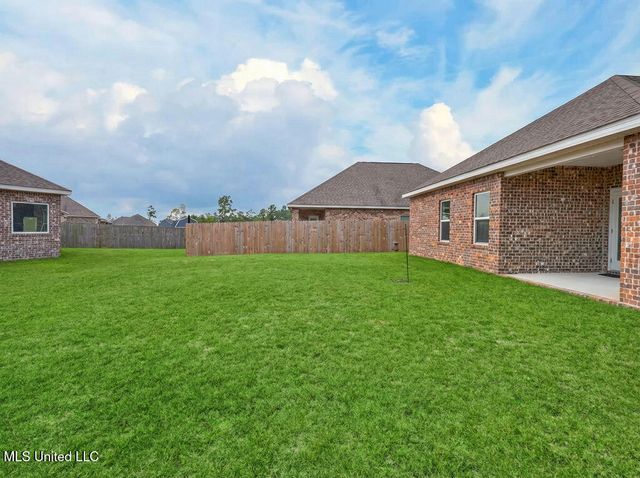 1052 Whimbrel Court, Ocean Springs, MS 39564