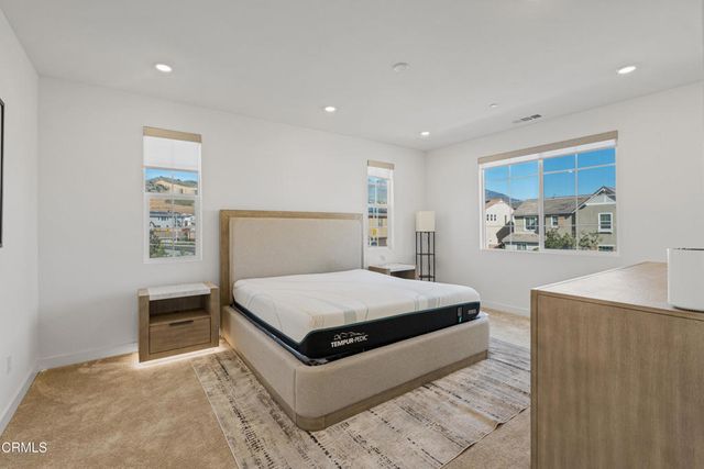 509 Snowdrop Lane, Santa Paula, CA 93060