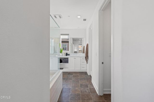 509 Snowdrop Lane, Santa Paula, CA 93060