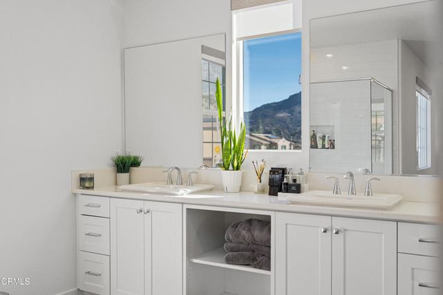 509 Snowdrop Lane, Santa Paula, CA 93060
