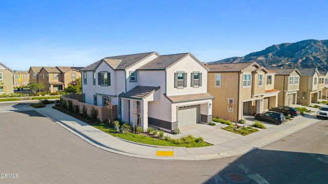 509 Snowdrop Lane, Santa Paula, CA 93060
