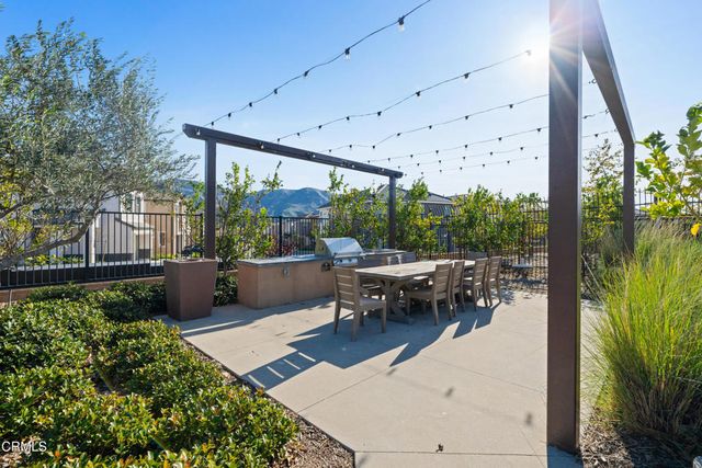 509 Snowdrop Lane, Santa Paula, CA 93060