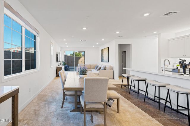 509 Snowdrop Lane, Santa Paula, CA 93060